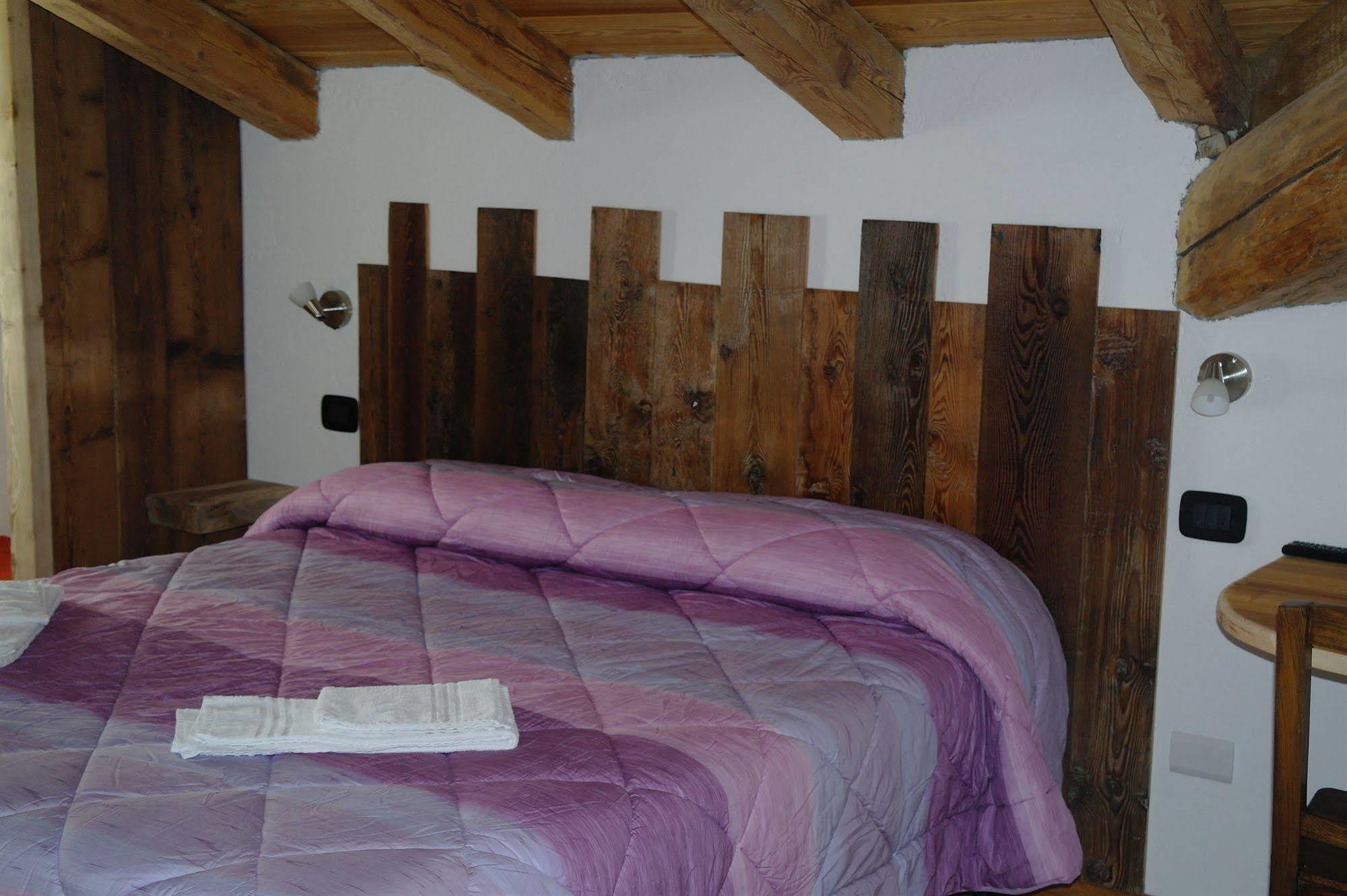 Le Vieux Noyer - Al Villaggio Di Rumiod Aparthotel