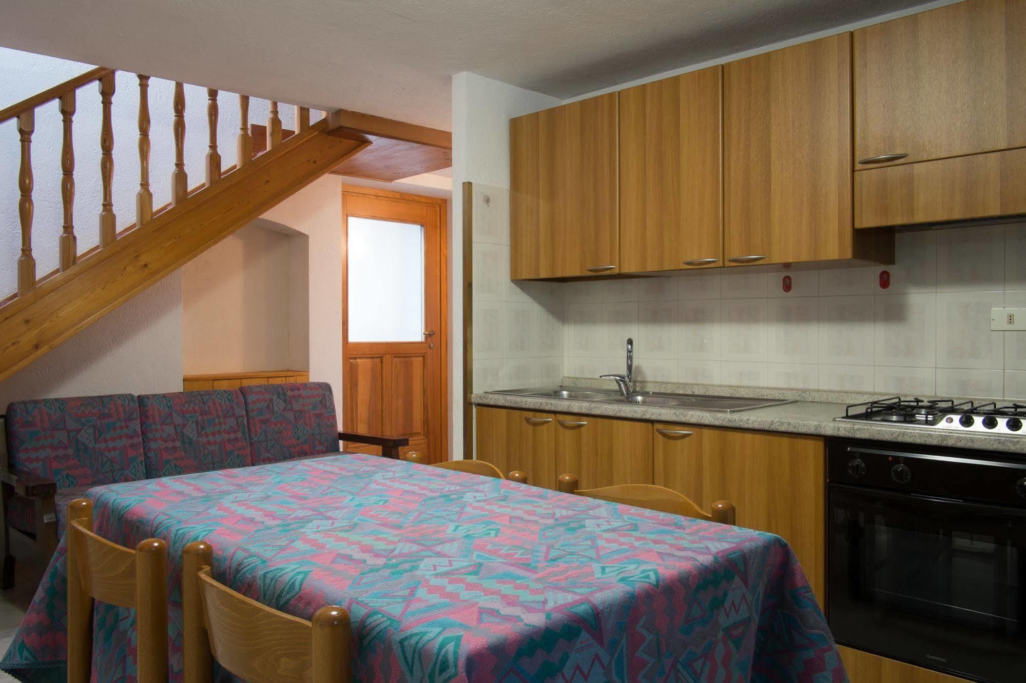 Le Vieux Noyer - Al Villaggio Di Rumiod Aparthotel